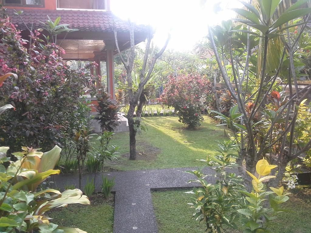 Dewi Ayu Accomodation Hotel Ubud Eksteriør billede